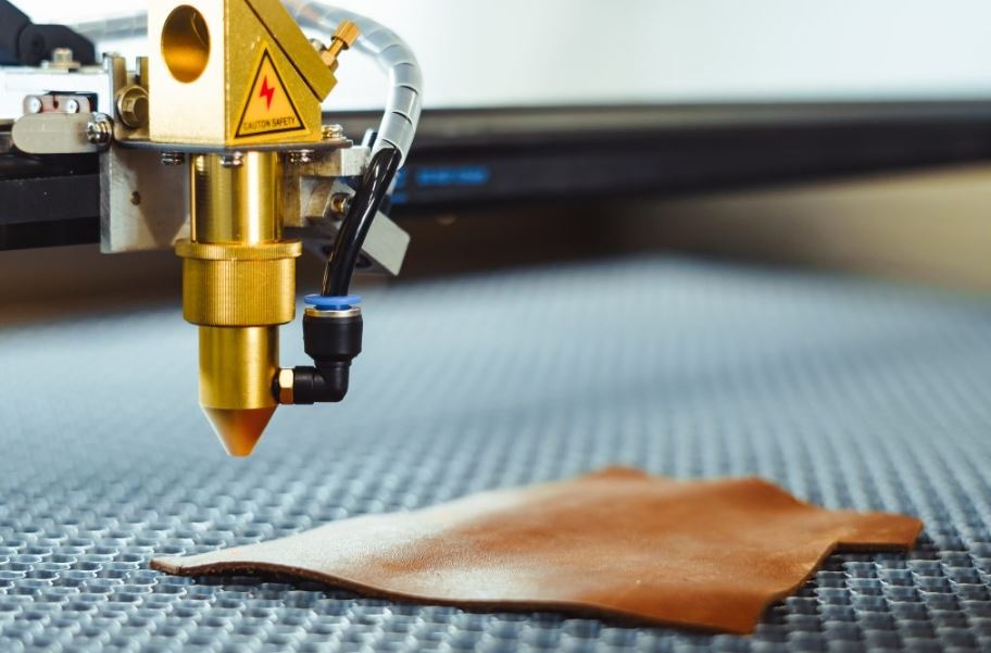 Tekstil Sektöründe Lazer Kesim Makinesi Kullanımı